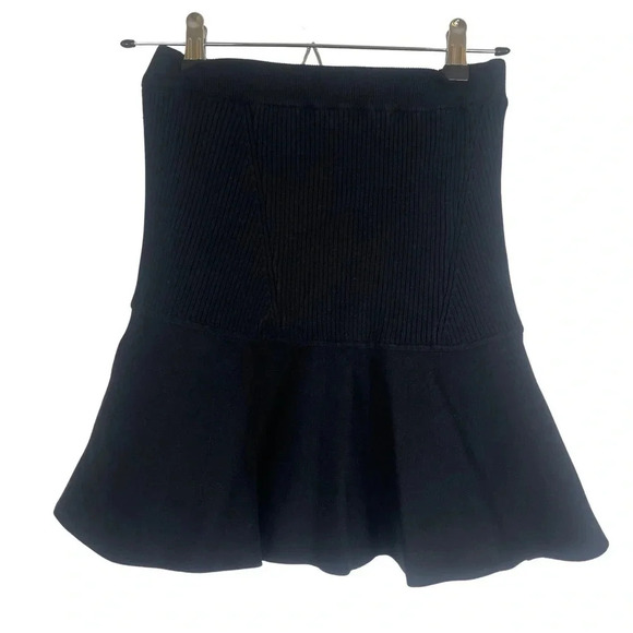 Club Monaco Black Skater Skirt Mini • SMALL • Sweater Knit Dainty Lines - Picture 2 of 3